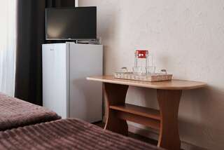 Гостиница Крымское Приазовье Мысовое Трехместный номер-4