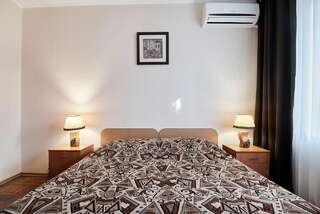 Гостиница Крымское Приазовье Мысовое Трехместный номер-2