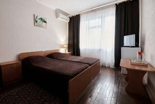 Гостиница Крымское Приазовье Мысовое Трехместный номер-3