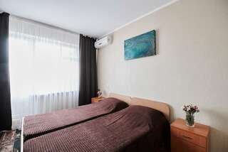 Гостиница Крымское Приазовье Мысовое Трехместный номер-8